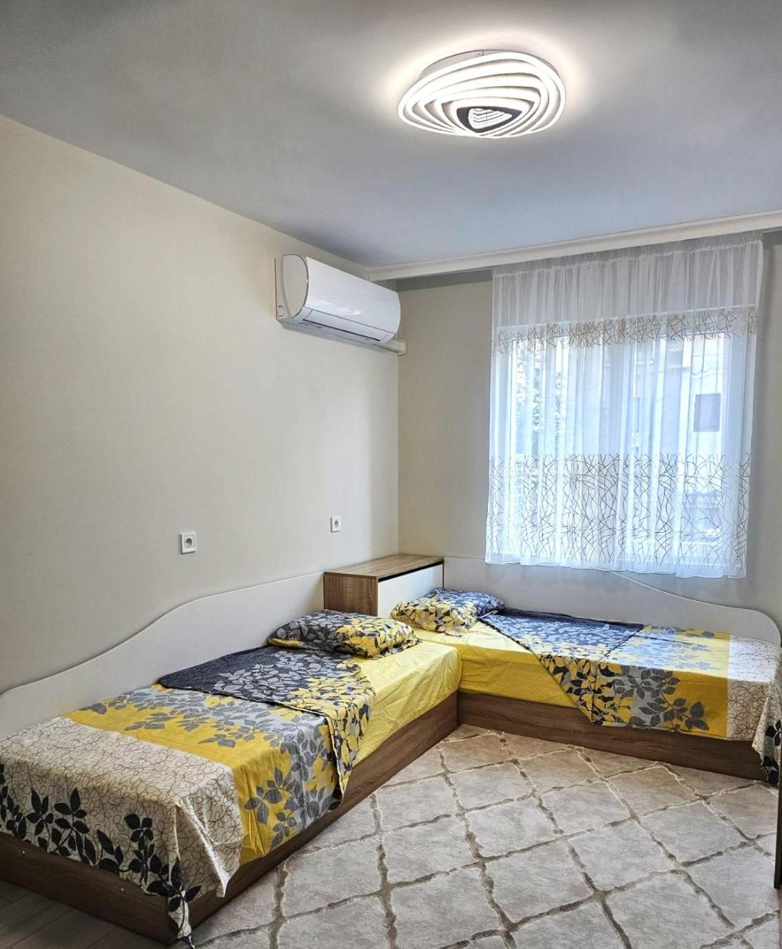 Apartment Bohemi With Free Parking Burgas Exterior foto